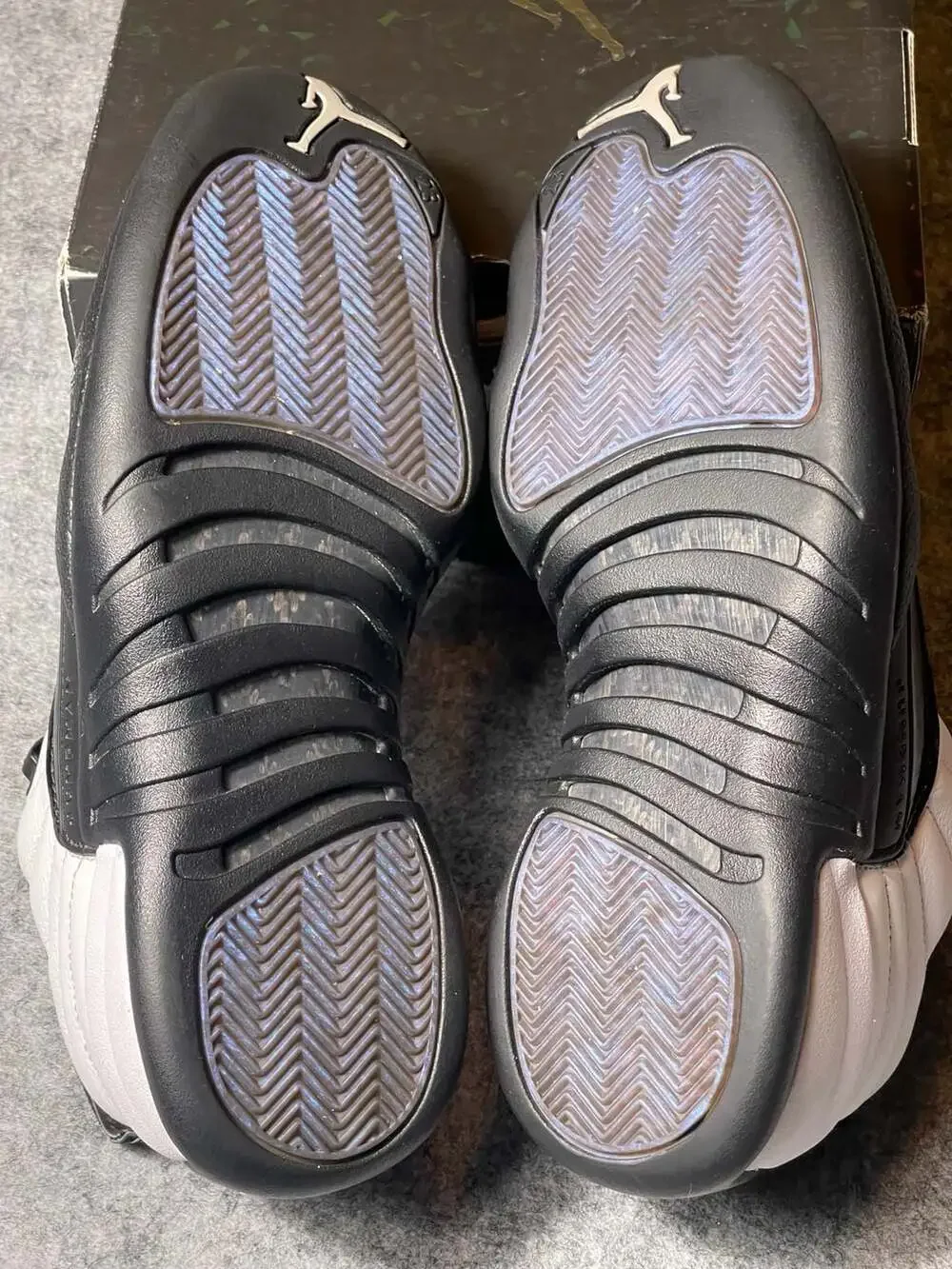 Air Jordan 12 Retro Low 25 Years in China DO8726-100
